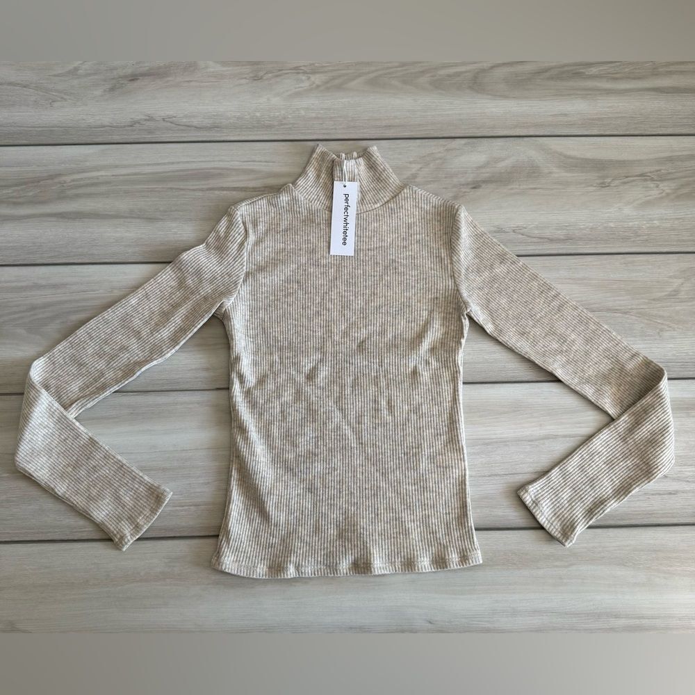 Perfect White Tee Noelle Sweater Rib Turtleneck Top Tan Small NWT IN PACKAGE - Picture 4 of 10